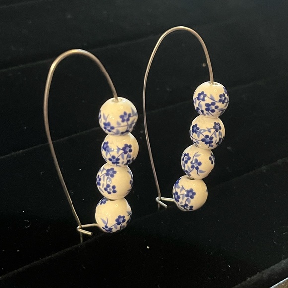 ❤️‍🔥BOGO FREE NEW handmade y2k silver bead hoop drop earrings ceramic white - Picture 3 of 5